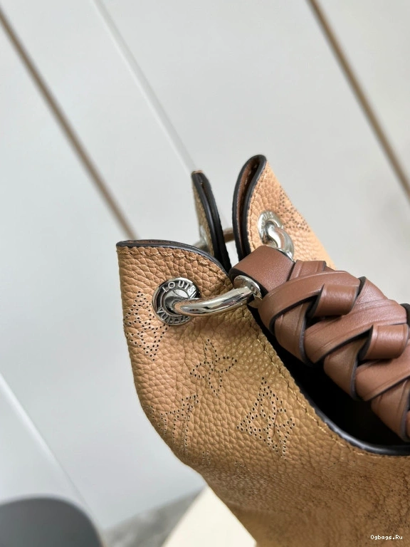 LOUIS CARMEL VUITTON 0305